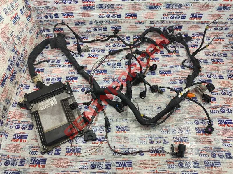 1J0973721 - KABLO SOKETI