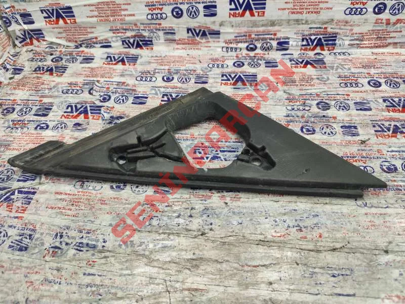 8R0867368 - TUTAMAK UST PARCASI