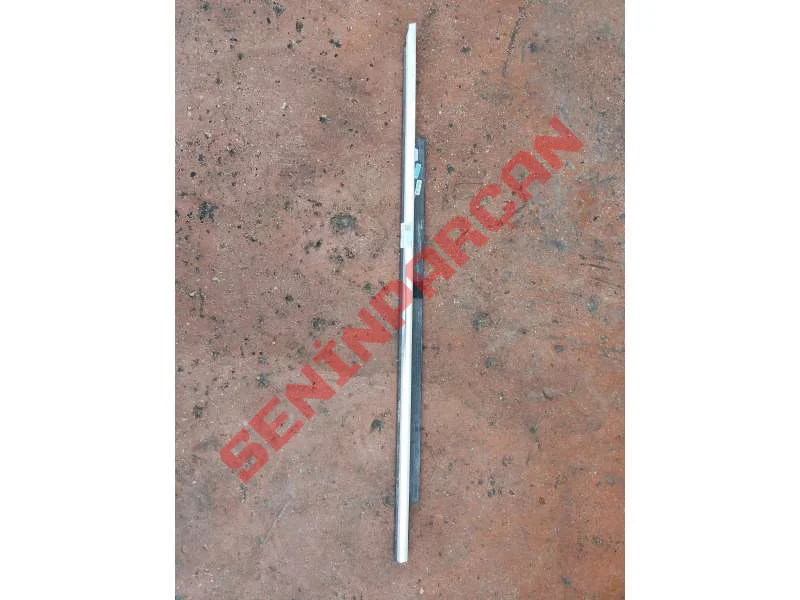 8U0853284 - SÜS ÇITASINA SAHIP CAM AĞIZ