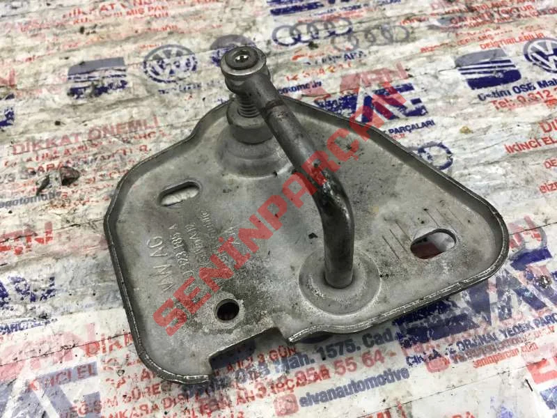 3V0823185A - MOTOR KAPUT KILIDI