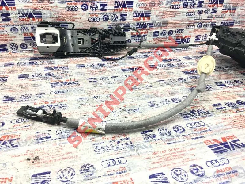 3G8837085 - HALTER TUERDICHTUNG V L