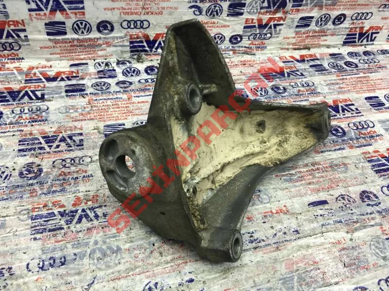 8D0399113AC - ŞANZIMAN BRAKETİ