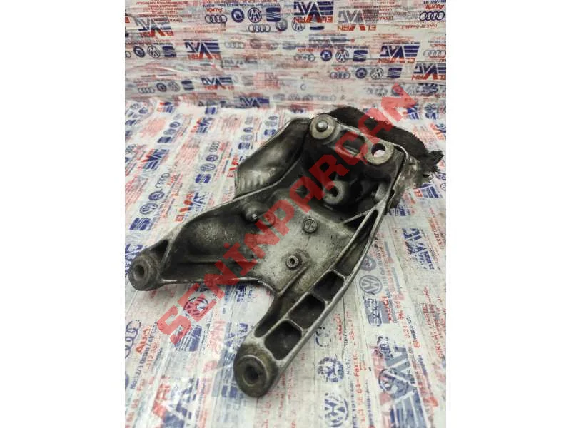 4G0199388 - KAUÇUK TAKOZ YAT. IÇIN KAPAMA