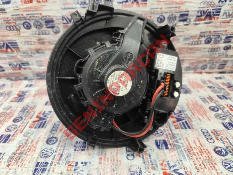 5WB819015 - GEBLAESEMOTOR