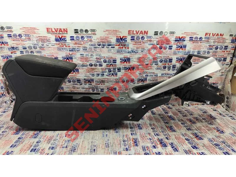 2G6035700 - USB PORTU