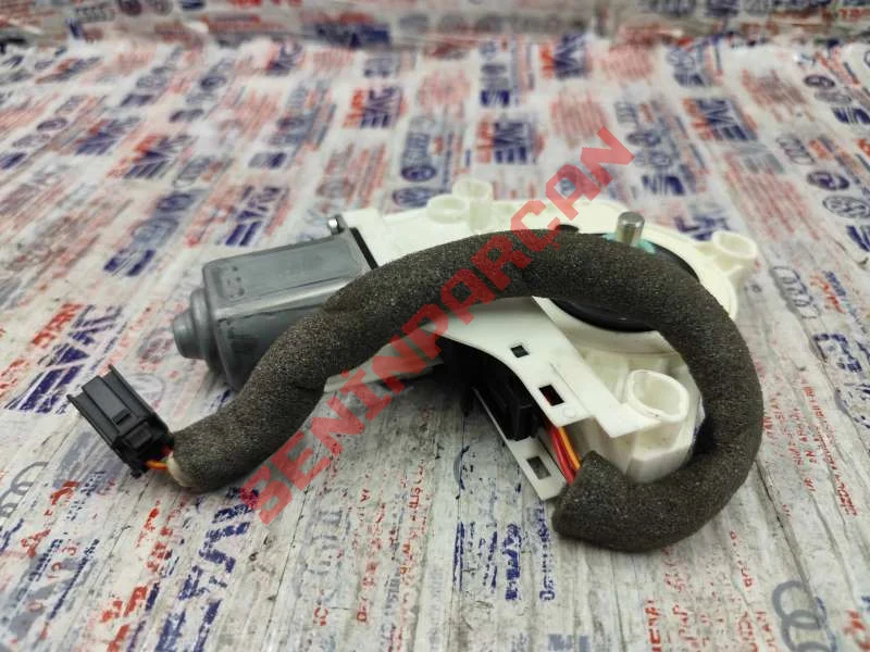 5L0959811A - MOTOR CAM ACMA MEK ARKA R