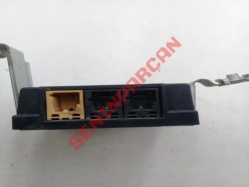 8P4035225 - AMPLIFIKATOR