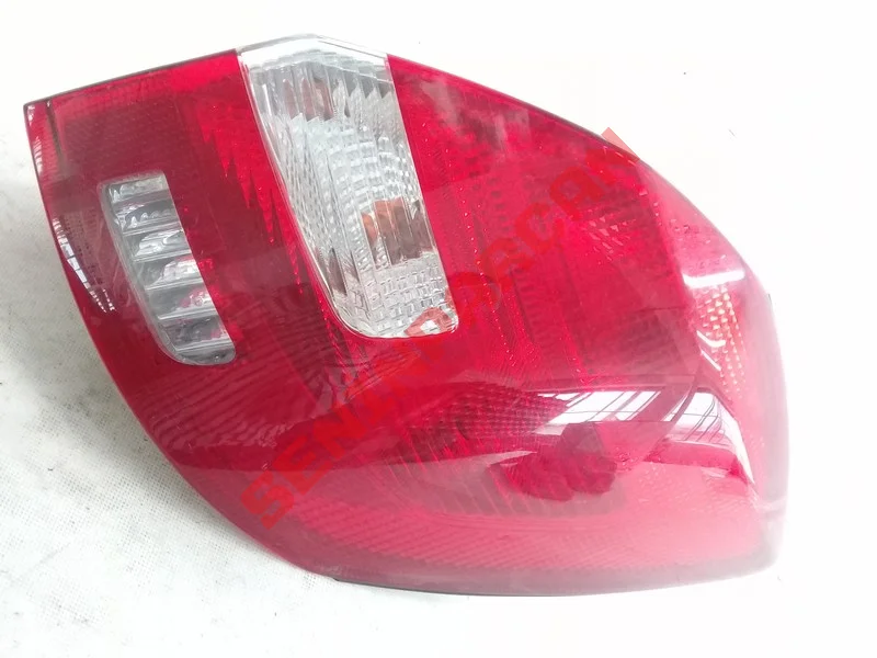 5J6945112A - STOP LAMBASI