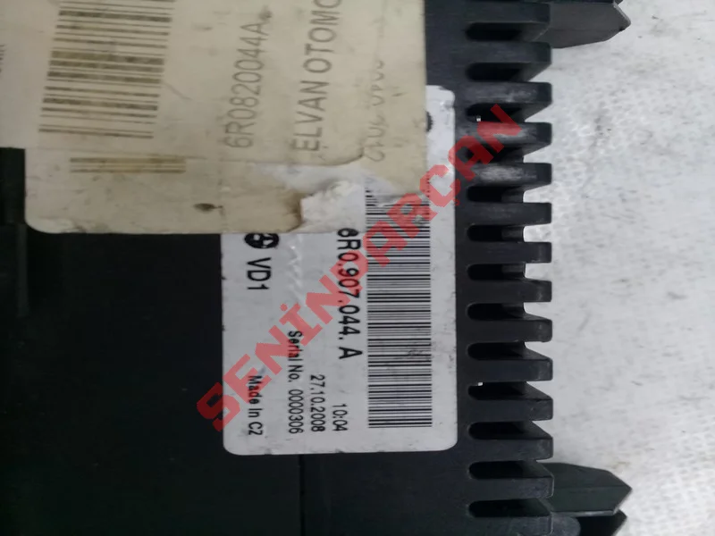 6R0907044A - KULLANIM VE GÖSTERGE ÜNİTESİ