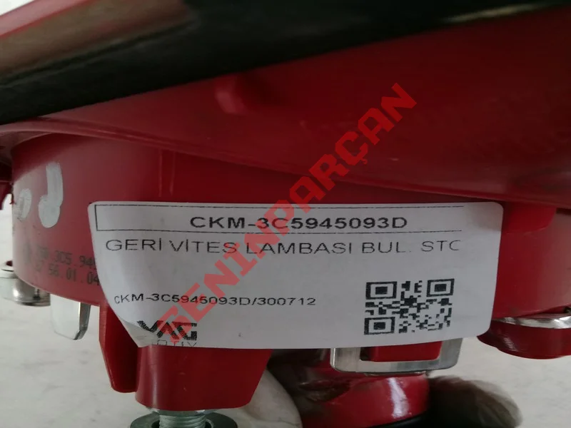 3C5945093D - GERİ VİTES LAMBASI BUL. STOP