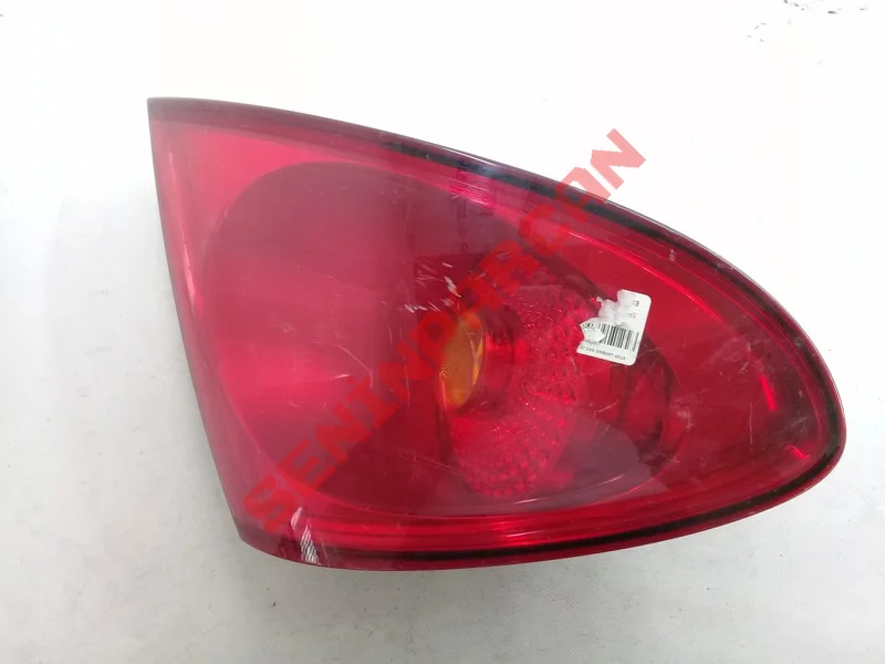 5P0945111B - SİNYAL, FREN VE STOP LAMBALI