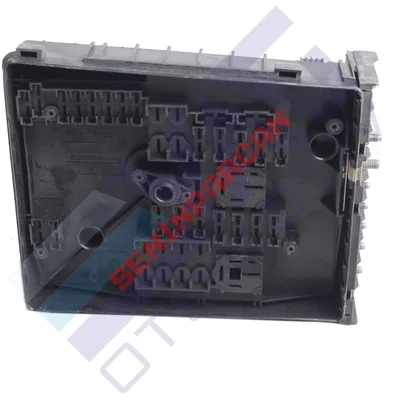 1K0937125D - SİGORTA TABLASI