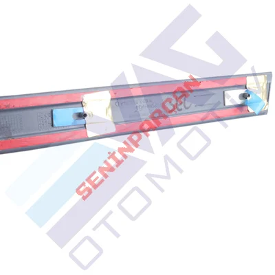 8P3853984D - YAN PARÇA İÇİN KORUMA ÇITASI