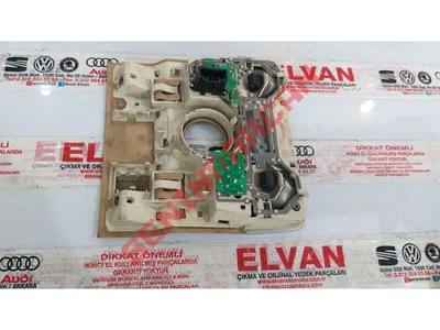 1K0947105 - İÇ VE OKUMA LAMBASI