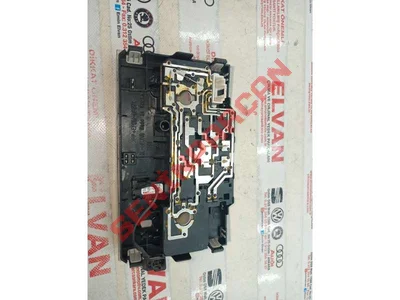 5TA947105 - İÇ VE OKUMA LAMBASI - İkinci El Orjinal