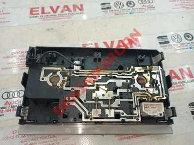 5TA947105 - İÇ VE OKUMA LAMBASI - İkinci El Orjinal