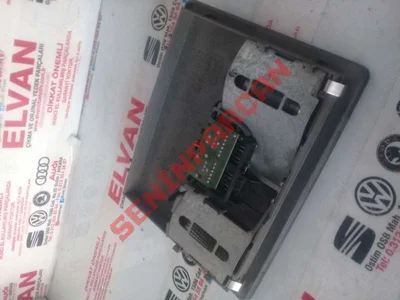 4B0947105 - İÇ VE OKUMA LAMBASI - İkinci El Orjinal