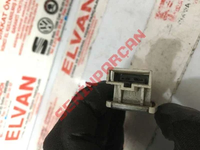 3B0947113 - İÇ VE OKUMA LAMBASI - İkinci El Orjinal