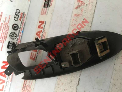 8D2867172C - TUT.KAPA.ÜST PARÇASI