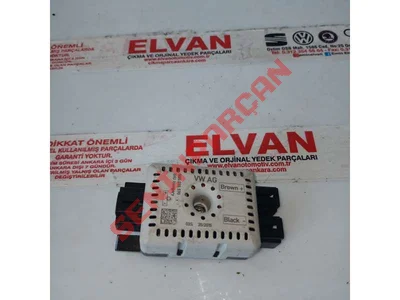 5Q0035570 - AUX GIRIS SOKETI