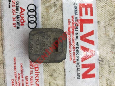 8D0121276 - RADYATOR UST TAKOZU