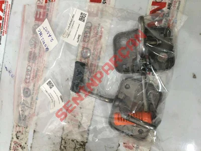 6R0823186C - KAPUT MENTESESI