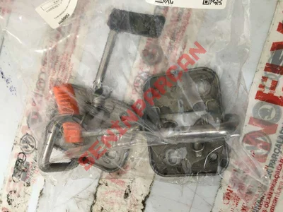 6R0823186C - KAPUT MENTESESI