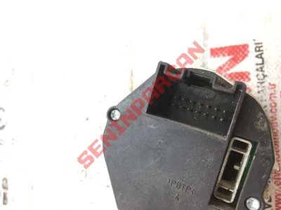 7L6941435R - DİFERANSİYEL KİLİT ŞALTERİ