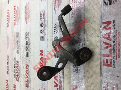 1K0711789E - BAGLANTIAYAGI