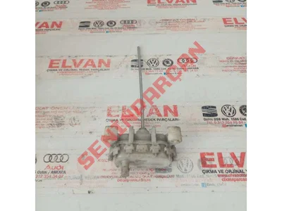 8D0862153 - IZOLATOR