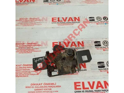 7M7823509A - BAGAJ KAPAĞI KİLİDİ - İkinci El Orjinal