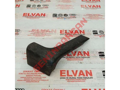 7D0867197 - KAPI KAPLAMASININ KORUYUCUSU - İkinci El Orjinal