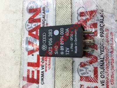 8Z0906383 - YAKIT POMPASI RÖLESİ