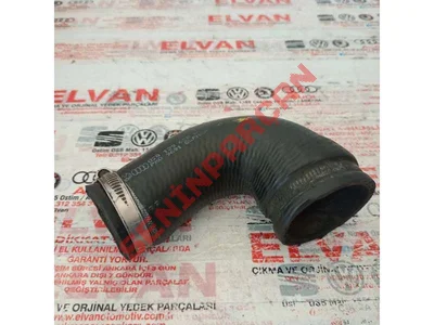 028129628A - ADAPTOR