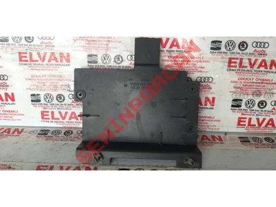 6J0035822A - ARABİRİM KUTUSUNUN TUTUCUSU