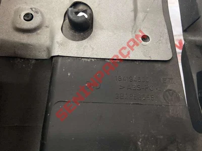 3B2858566 - ORTA KONSOL KAPAĞI - İkinci El Orjinal