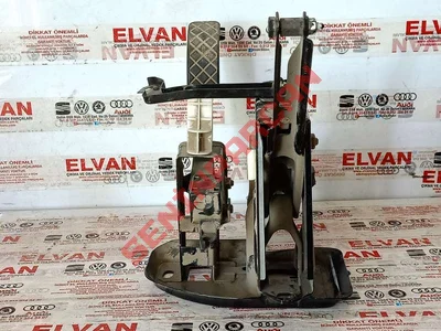 1J1721111C - PEDAL TAKIMININ YATAK BRAKETİ - İkinci El Orjinal