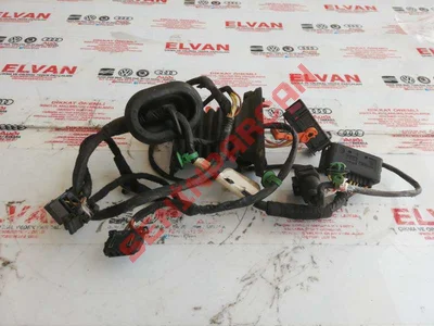 1K0959843G - TUTUCU ÇERÇEVESİ OLAN KÖRÜK - İkinci El Orjinal