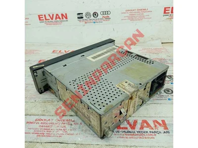 4B0035186D - OTO RADYO STEREO - İkinci El Orjinal