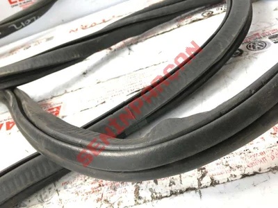 5C6867913F - İÇ KAPI FİTİLİ - İkinci El Orjinal