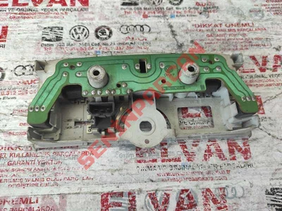 3B0947105A - İÇ VE OKUMA LAMBASI - İkinci El Orjinal