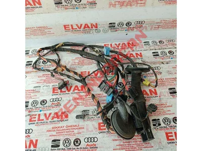 8K0972702 - DUZ KONTAK MUHAFAZASI