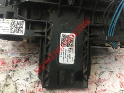 5K0953507BB - DİREKSİYON KOLU KOMB. ŞALTERİ - İkinci El Orjinal