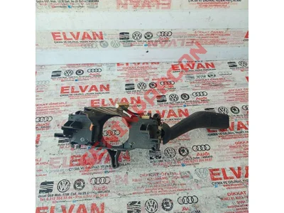 5K0953521AR - DİREKSİYON KOLU KOMB. ŞALTERİ - İkinci El Orjinal