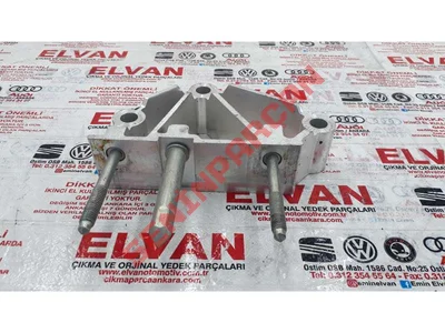 1K1857821D - ÖN PANEL TUTUCU - İkinci El Orjinal