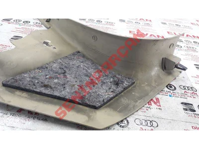 8P0867271 - A DİREĞİ KAPLAMASI - İkinci El Orjinal