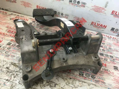 7L0723142B - FREN PEDALI KOLU