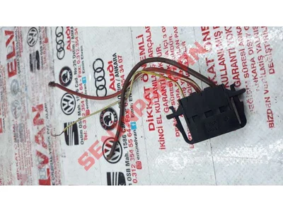 1J0972753 - KABLO SOKETI