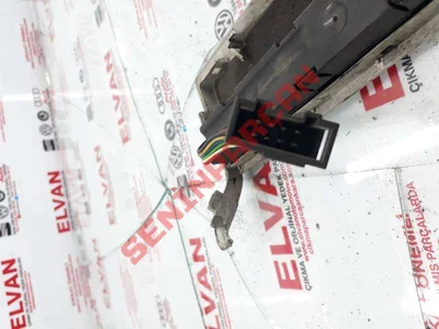 7H5959672B - İÇ LAMBA DÜĞMESİ