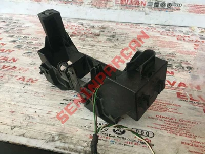 3AA937546 - SOKET MUHAFAZASI TUTUCUSU